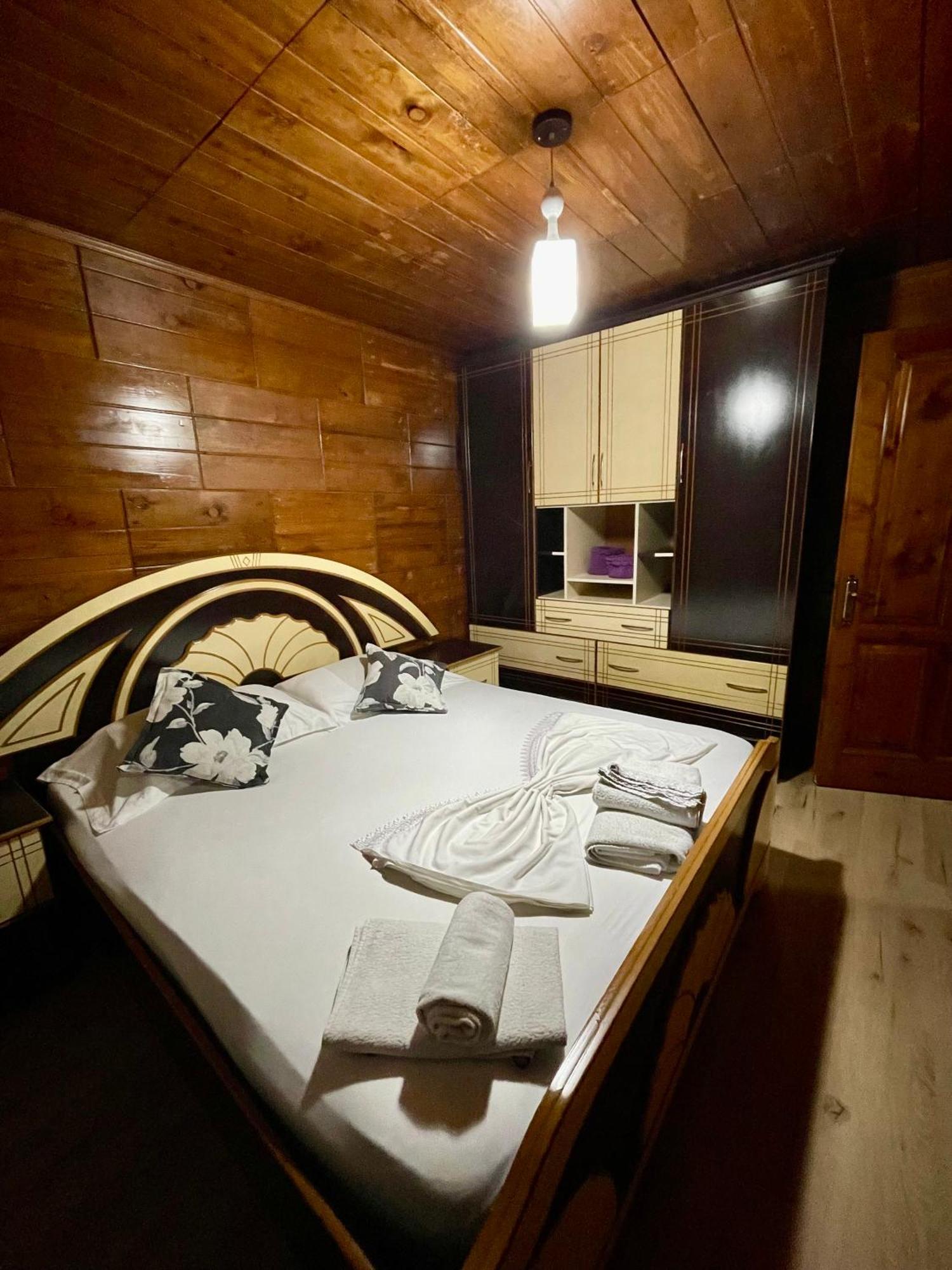 Guest House Dea วญอเรอ ภายนอก รูปภาพ